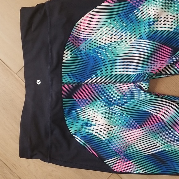 XERSION womens cropped geometric print legging with key pocket - Picture 4 of 7